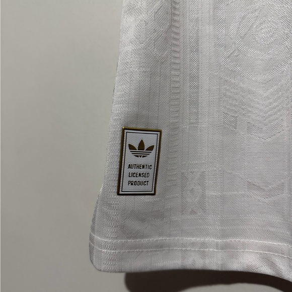 Arsenal 2025/2026 Jersey Gyokeres - Picture 6 of 7